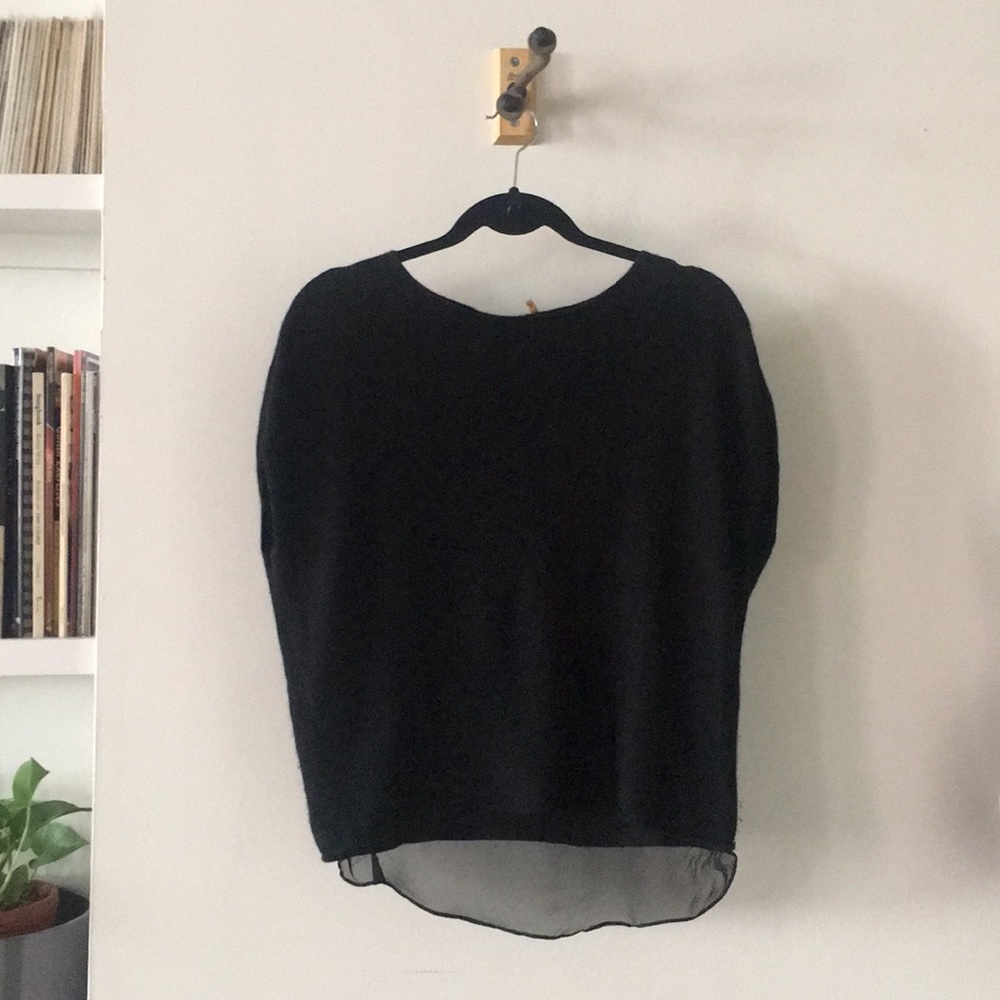 Elie Tahari Short Sleeve Cashmere Top